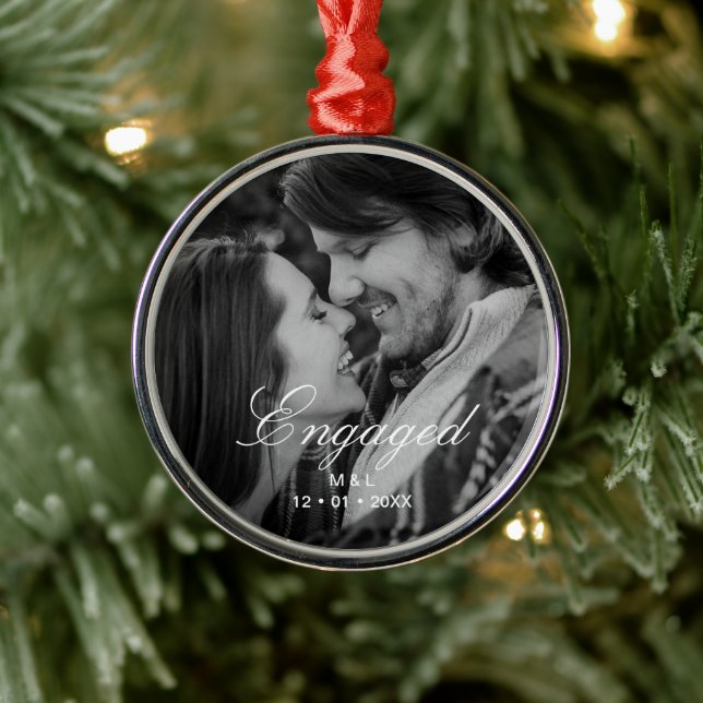 Elegantes Script Personalisiert Couple Foto Ornament Aus Metall (Baum)