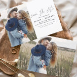 Elegantes Script Save the Date Foto Minimalistisch<br><div class="desc">Hochzeit Speichern Sie die Datumskarten,  die ein Foto auf der Vorder- und Rückseite haben. Die Save the Date-Karten enthalten eine moderne,  handgeschriebene,  kursive Schriftzeichen-Typografie,  die elegant,  einfach und modern nach dem Hochzeitstag zu verwenden sind.</div>