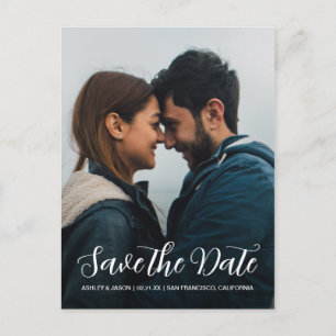Elegantes Script Save the Date Verlobung Foto Ankündigungspostkarte