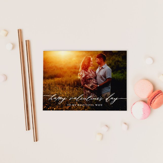 Elegantes Script Valentine's Day Foto Overlay Karte (Von Creator hochgeladen)