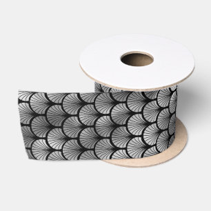Elegantes silbernes Fächergitter-Art-Déco-Muster Satinband