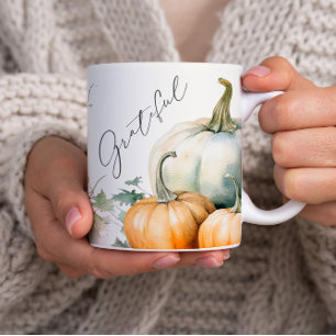 Elegantes Skript Dankbare rustikale Pumpkin-Tasse Kaffeetasse