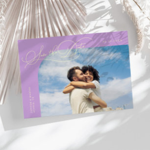 Elegantes Skript Lemon Wisteria gebogener Rahmen F Save The Date