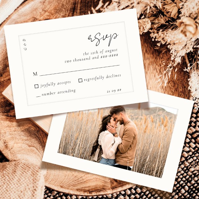 Elegantes Skript Schwarz-weiße Hochzeit von Elfenb RSVP Karte (Von Creator hochgeladen)