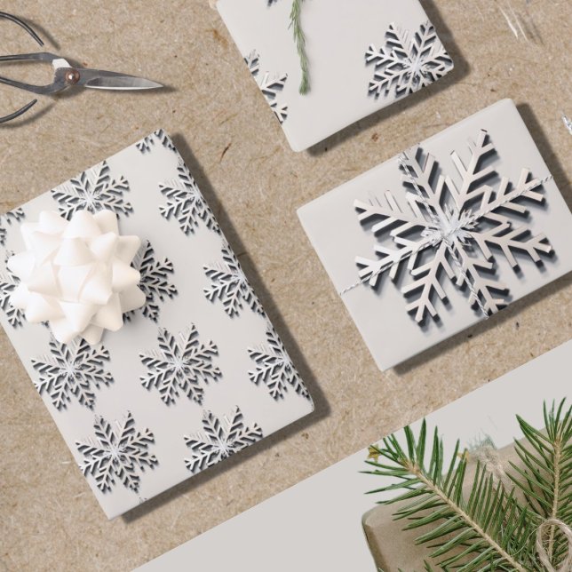 Elegantes Snowflake Wrapping Paper Geschenkpapier Set (Von Creator hochgeladen)