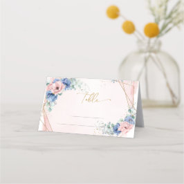 Elegantes staubblaues Aquarellgold Platzkarte