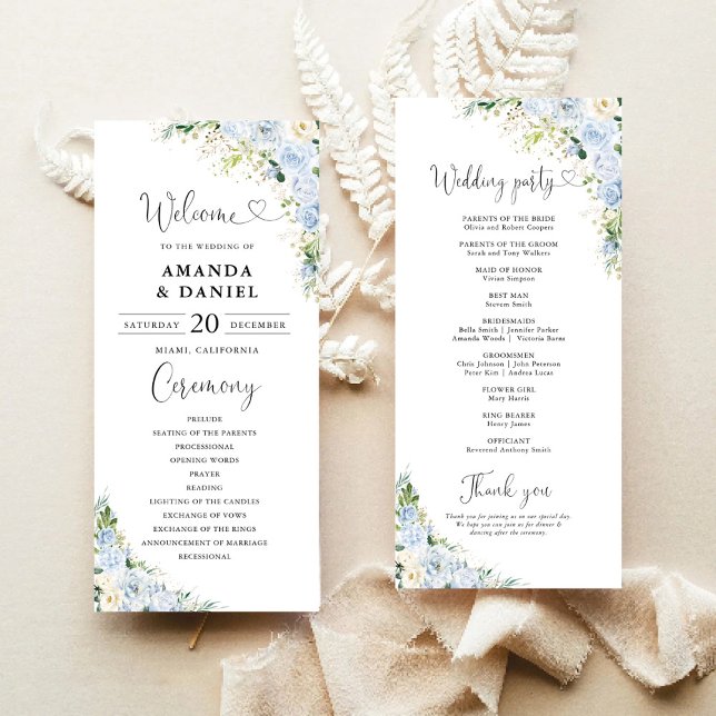 Elegantes staubblaues florales Hochzeitsprogramm Programm (Von Creator hochgeladen)