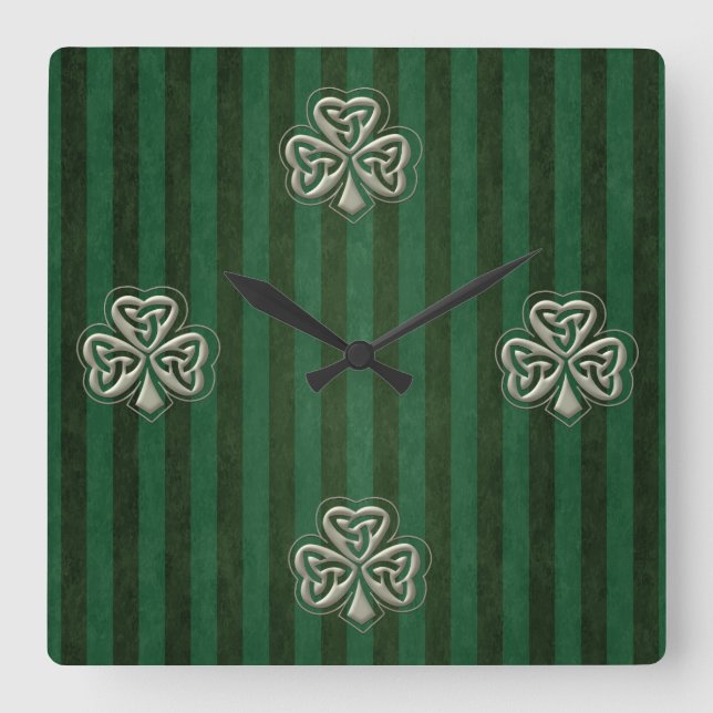 Elegantes trendiges Irish Kleeblatt Quadratische Wanduhr (Vorderseite)