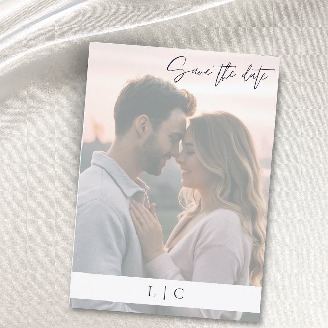 Elegantes verblassenes Foto Caligraphy Dark Navy Save The Date (Von Creator hochgeladen)