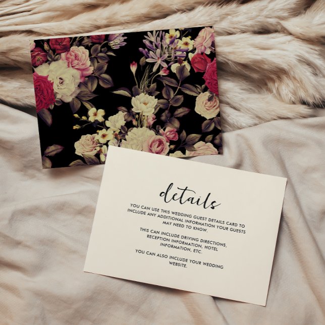 Elegantes Vintages Aussehen floraler Hochzeitgast  (This beautiful moody floral wedding guest detail card is part of our coordinating wedding suite.)