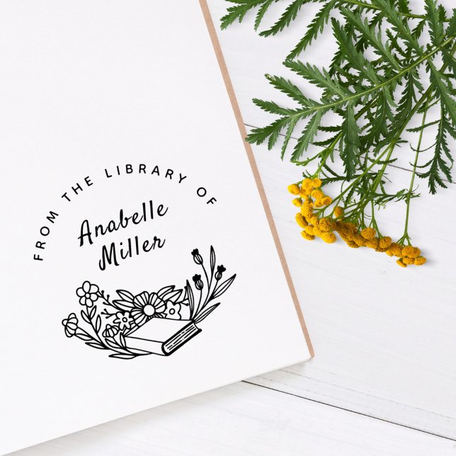 Elegantes Vintages Blumenbuch Individuelle Name Gummistempel (Von Creator hochgeladen)