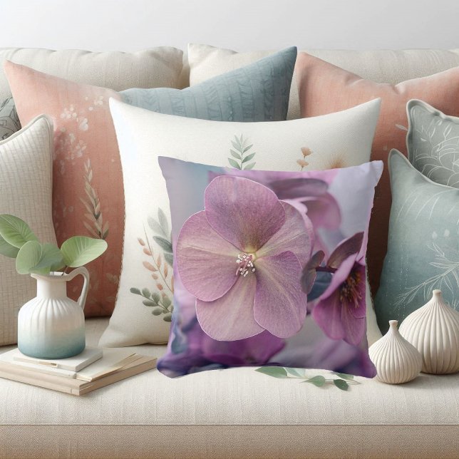 Elegantes violettes Blumenkissen Kissen (Elegant Purple Flowers Botanical Modern Watercolor Throw Pillow)
