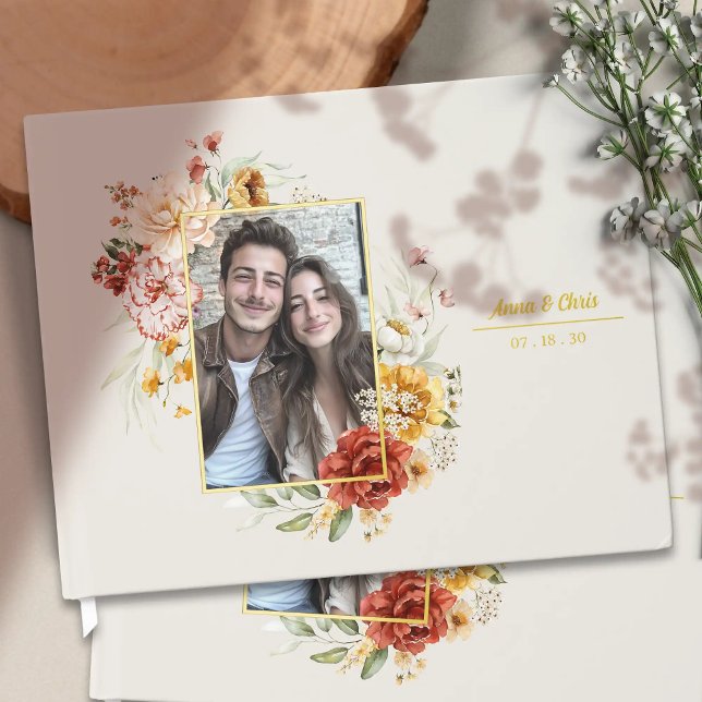 Elegantes Watercolor Floral Wedding Foto Gold Gästebuch (Personalized watercolor floral wedding photo guestbook with gold foil. Elegant celebration of life k)