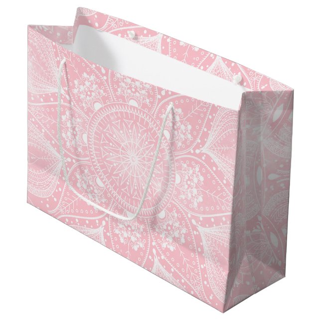 Elegantes weißes Mandala-Design Große Geschenktüte (Vorderseite Schrägansicht)