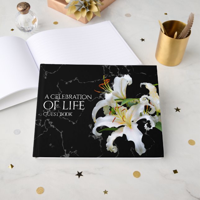Elegantes Weißes Orientales Lilies Feiern des Lebe Gästebuch (Vorderseite Offen)