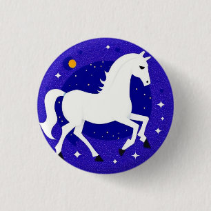 Elegantes Weißes Pferd in kosmischer Nacht Button