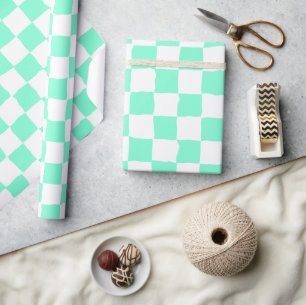 Elegantes White and Aquamarine Kachelkarton Geschenkpapier