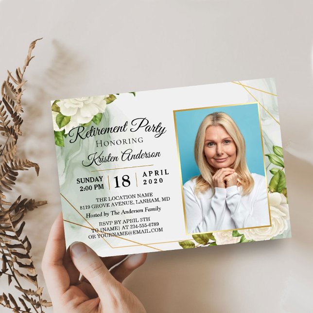 Elegantes White Floral Foto Retirement Party Einladung (Von Creator hochgeladen)