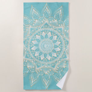 Elegantes White Gold Mandala Sky Blue Design Strandtuch