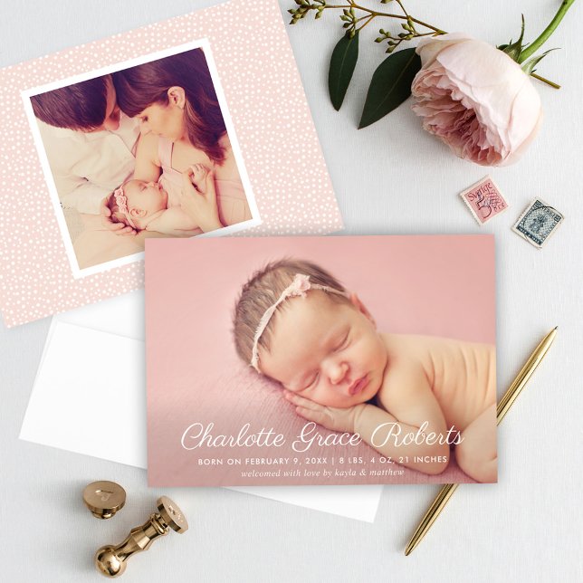 Elegantes White Script Baby Girl Foto Blush Birth Ankündigung (Von Creator hochgeladen)