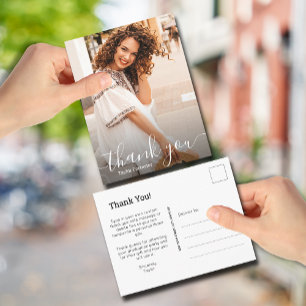 Elegantes White Script Dankeschön Foto Abschluss Postkarte