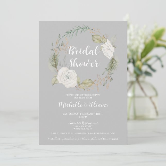 Elegantes Winter Floral Wreath Brautparty Einladung (Stehend Vorderseite)