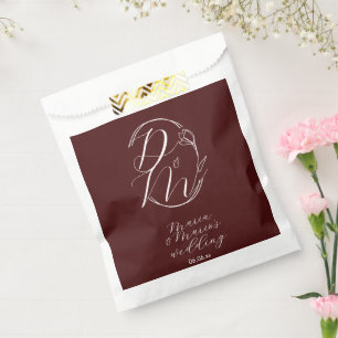 Elegantes zartes florales Hochzeitslogo Tiefes Bur Geschenktütchen