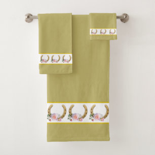 Élégants, fers à cheval dorés avec des fleurs sur