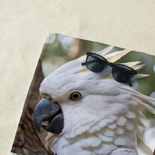 Eleganz in Weiß: Das majestätische Aussie Cockatoo Strandtuch