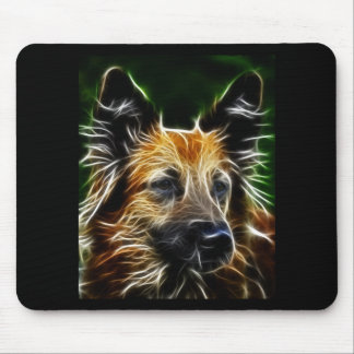 Elektrifizierter Schäferhund Mousepad