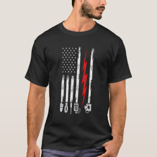Elektrische Flagge mit Werkzeugen T-Shirt