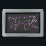 Elektrischer Wolf Rechteckige Gürtelschnalle<br><div class="desc">Eine neonähnliche Darstellung eines Wolfs auf schwarzem Hintergrund,  Inspiriert von den Nordlichtern.</div>