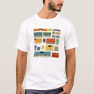 Elektronischer Musiker mit Synthesizer und Drum Ma T-Shirt
