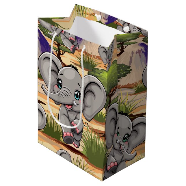 Elephant Baby Jumping Happy in African Savannah Mittlere Geschenktüte (Vorderseite Schrägansicht)