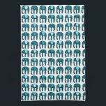 Elephant Pattern Blau Geschirrtuch<br><div class="desc">Dekorieren Sie Ihre Küche mit diesem coolen Handtuch. Macht ein großartiges Haus-Erwärmung, Geburtstag oder Hochzeitsgeschenk! Sie können ihn anpassen und auch Text hinzufügen. Karo in meinem Shop für viel mehr Farben und Muster!</div>