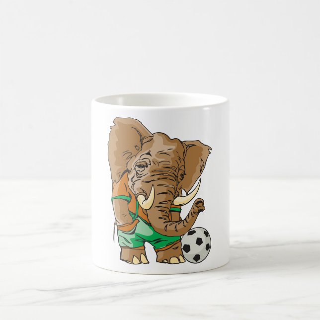 Elephant Soccer Player Funny Sports Animal Kaffeetasse (Von Creator hochgeladen)