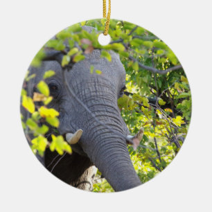 ELEPHANT UNTER DEN GRÜNEN BLÄTTER KERAMIK ORNAMENT
