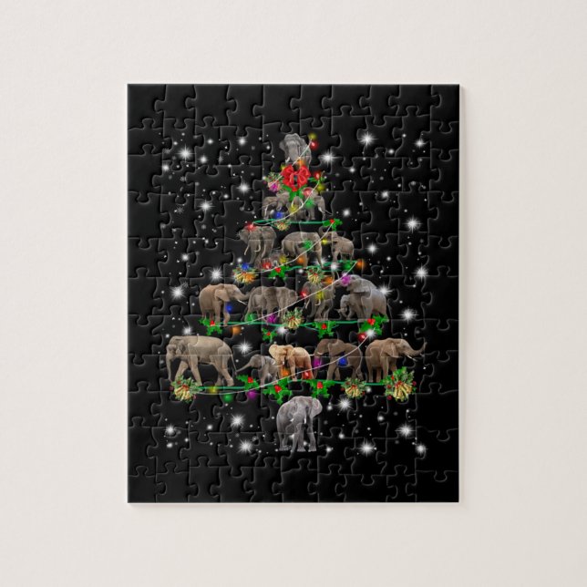 Elephant Weihnachtsbaum bedeckt durch Blitzlicht (Vertikal)