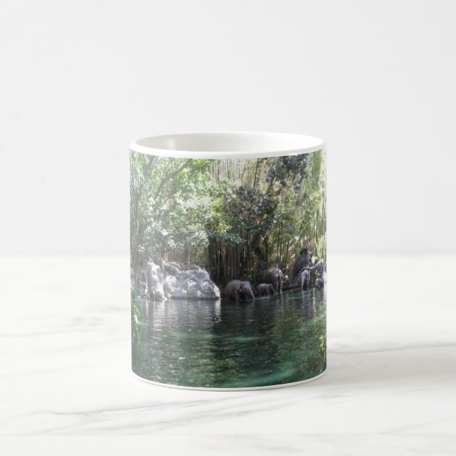 Éléphants à la tasse de jeu (Centre)