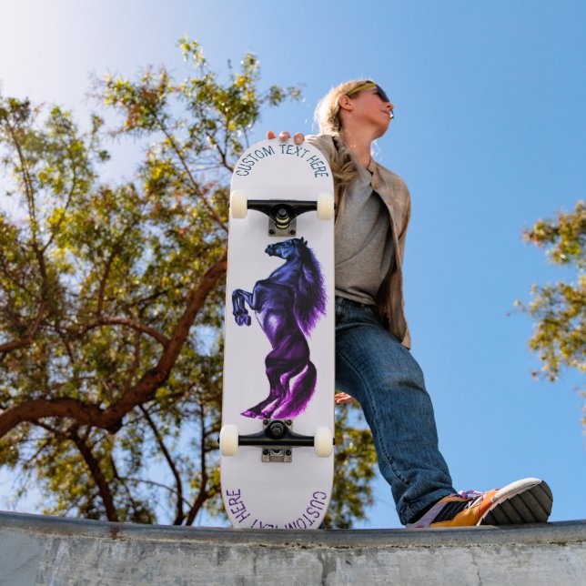 Élevage de skateboard Wild Horse avec texte person (Extérieur 1)