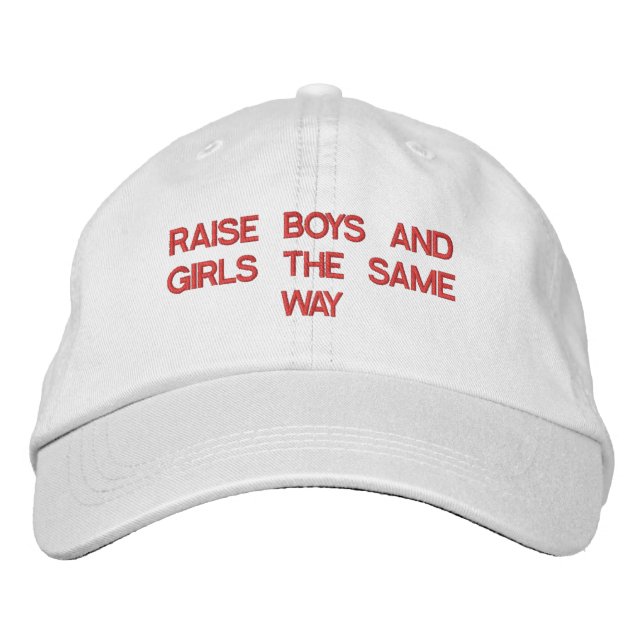 ÉLEVEZ LES GARÇONS ET LES FILLES LE MÊME CASQUETTE (Devant)