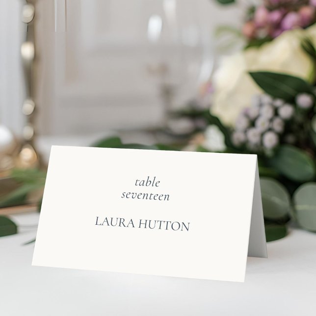 Elfenbein | Chic Simple Wedding Folded Platzkarte (Von Creator hochgeladen)