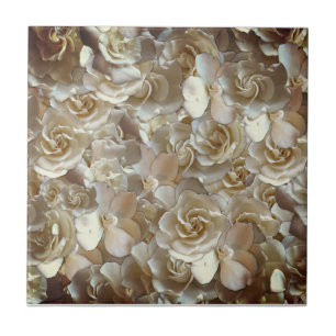 Elfenbein-Rosenmuster – Elegante Blumenskunst Fliese
