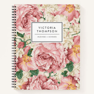 Elfenbeingroße Hortensien und rosa Gartenrosen Blu Notizbuch