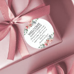 Elizabeth Pink Floral Wedding Welcome Bag Runder Aufkleber<br><div class="desc">Nutzen Sie diese schlichten und eleganten, rosa, blumengeschmückten Aufkleber auf Ihren Begrüßungsgeschenktaschen, um sich bei Hochzeitsgästen oder bei einer Hochzeit in Urlaubsort zu bedanken. Sie verfügen über stilvolle Aquarellfarben, einen klassischen Serif-Schriftart und ein elegantes Kalligraphieskript. Entworfen, um sich mit meiner Vintagen Elizabeth Hochzeitssuite abzustimmen. Stellen Sie sicher, dass Sie die...</div>
