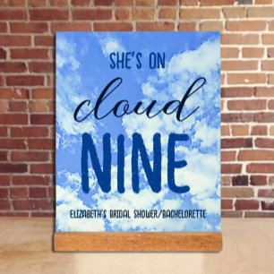 Elle est Sur Cloud Nine ! Fête des mariées/Bachelo