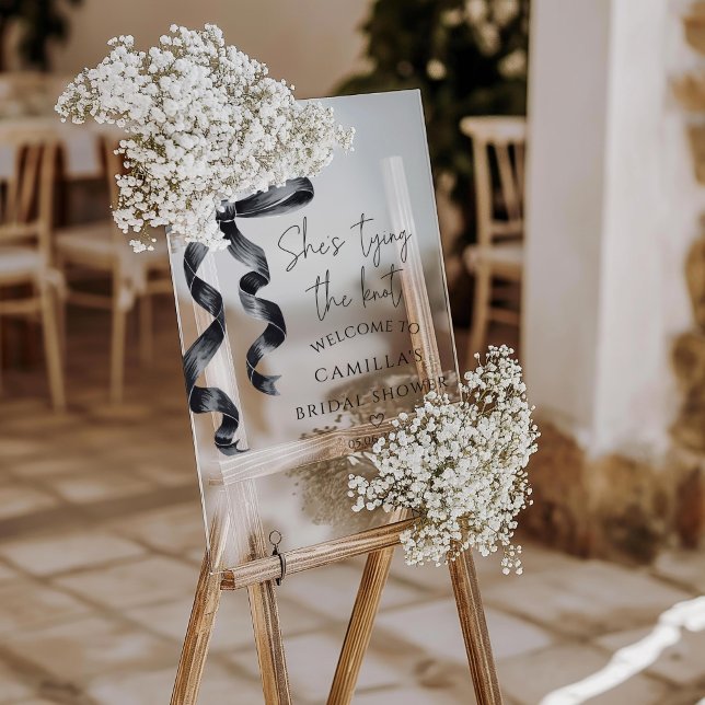 Elle noue le noeud Black Bow Bridal Bienvenue (Créateur téléchargé)