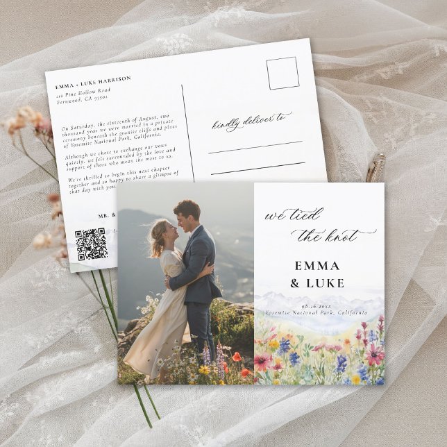 Elopement Wildblumen Mountain Foto QR Hochzeit Postkarte (elopement wedding announcement postcard qr code mountain wildflowers meadow watercolor photo modern)