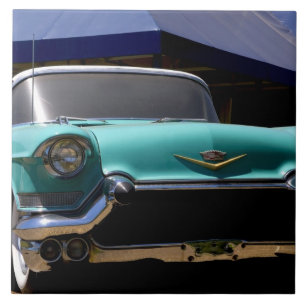 Elvis Presleys grüner Cadillac Cabrio in Fliese