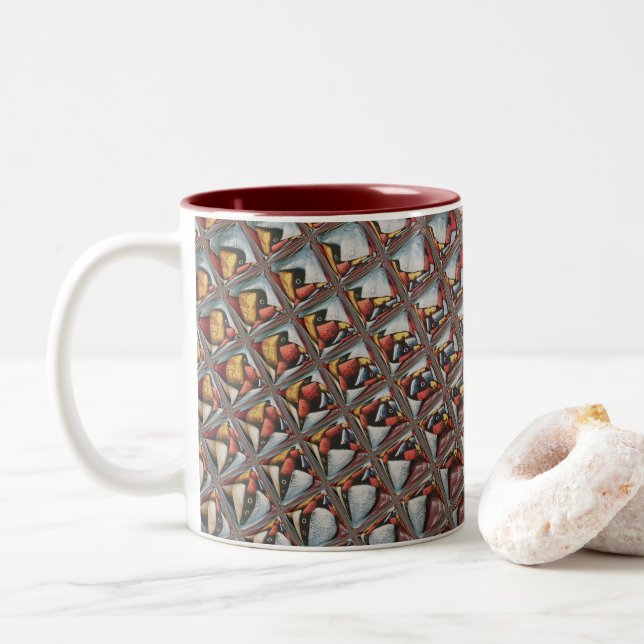 Embossed Ash Gray Maroon Checkered: Eine moderne K Zweifarbige Tasse (Mit Donut)